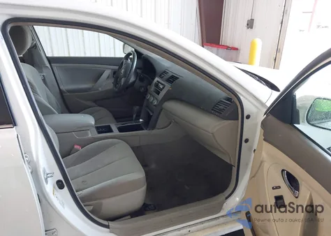 2009 Toyota Camry z USA, uszkodzony, nr VIN 4T1BE46K29U808975